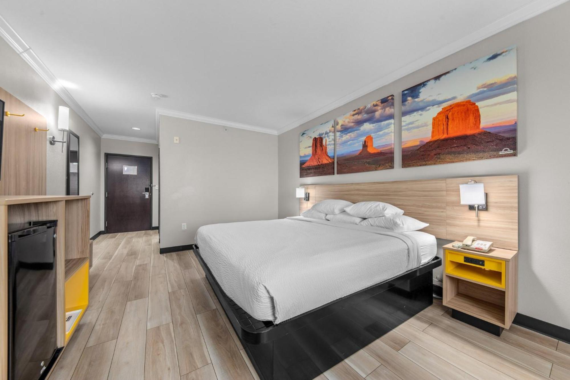 Days By Wyndham 3*
